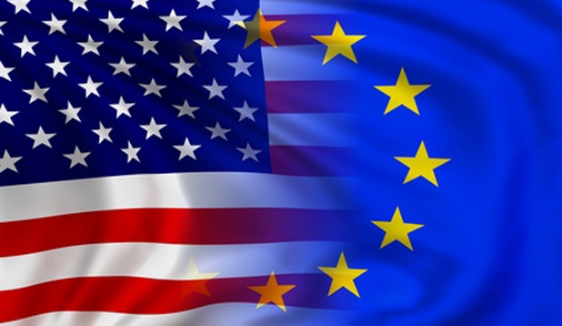 Fahnen von EU und USA